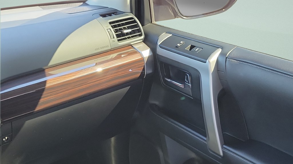 Used 2022 Toyota 4Runner Limited RWD image 12