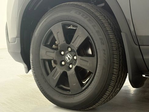 Used 2017 Honda Ridgeline Black Edition image 53