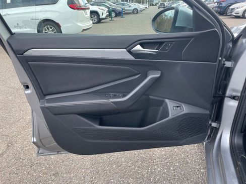 Used 2025 Volkswagen Jetta S image 20