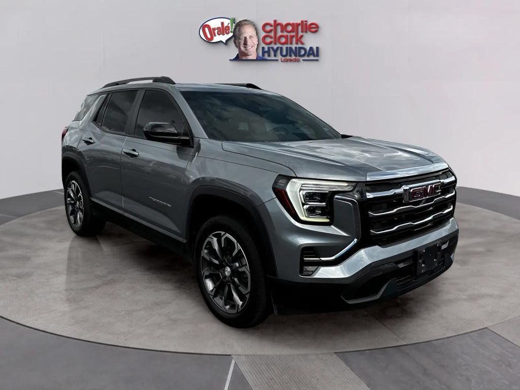 Used 2025 GMC Terrain Elevation w/ Elevation Premium Package AWD/4WD image 7