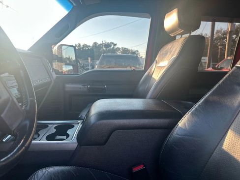 Used 2012 Ford F250 Lariat w/ Lariat Interior Pkg image 11