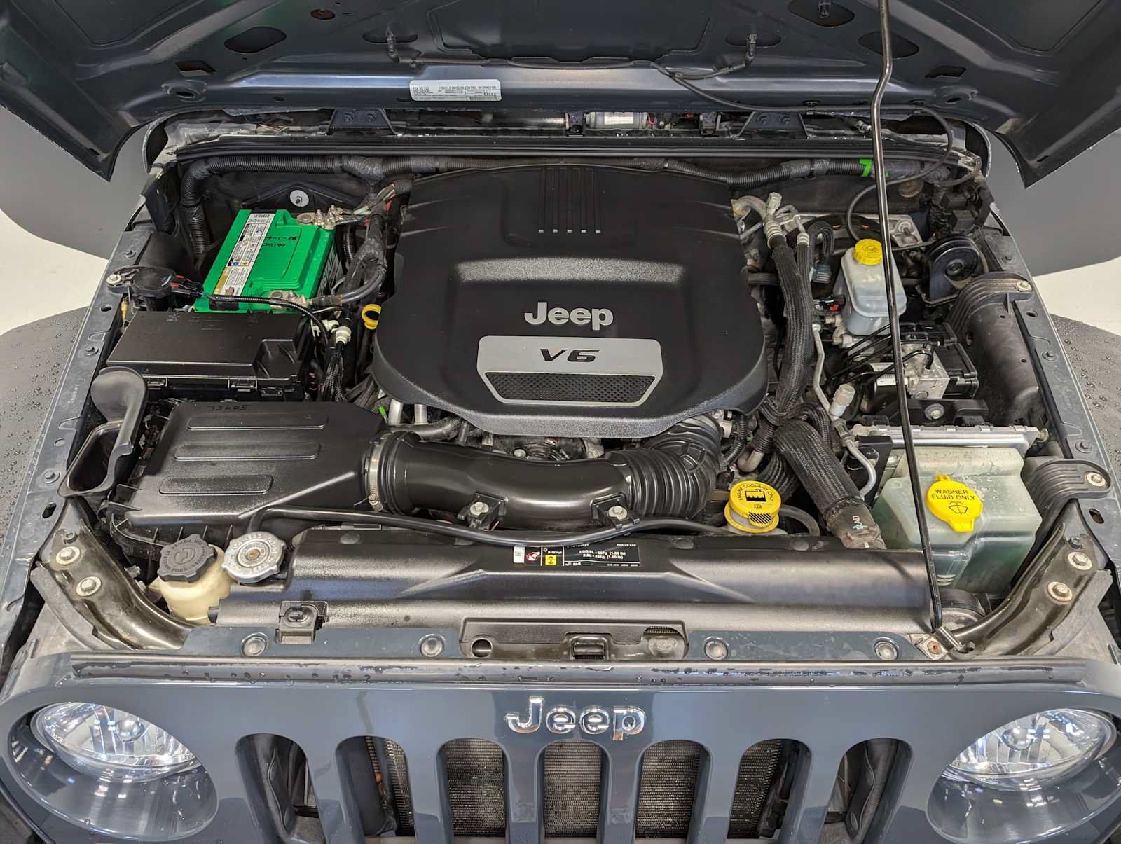 Used 2017 Jeep Wrangler Sport w/ Quick Order Package 23S AWD/4WD image 13