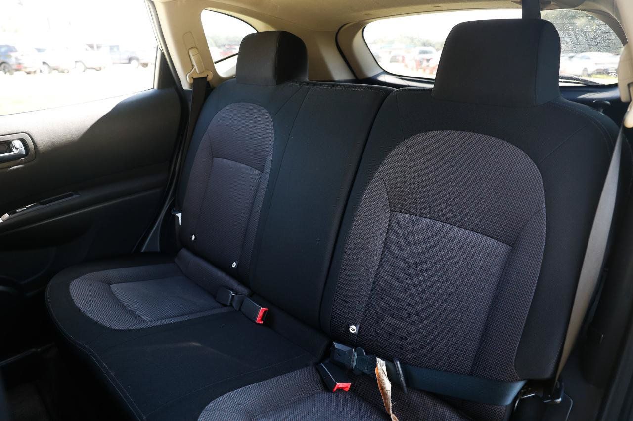 Used 2013 Nissan Rogue SV w/ Premium Pkg FWD image 8
