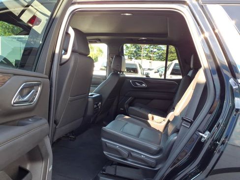 Used 2022 Chevrolet Tahoe LT w/ LT Signature Package AWD/4WD image 18