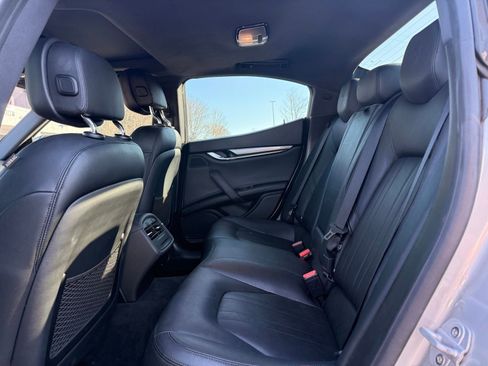 Used 2018 Maserati Ghibli S image 29