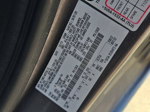 Used 2014 Ford Fiesta SE FWD image 25