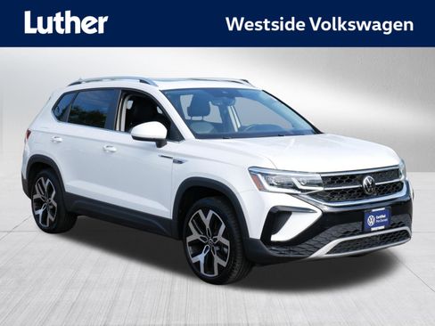 Certified 2023 Volkswagen Taos SEL AWD/4WD image 1