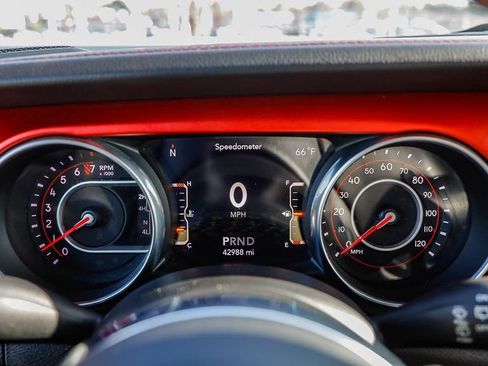 Used 2018 Jeep Wrangler Rubicon AWD/4WD image 27