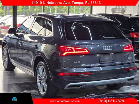 Used 2018 Audi Q5 Prestige w/ Prestige Package AWD/4WD image 12