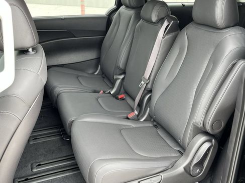 New 2026 Kia Carnival SX Prestige FWD image 26