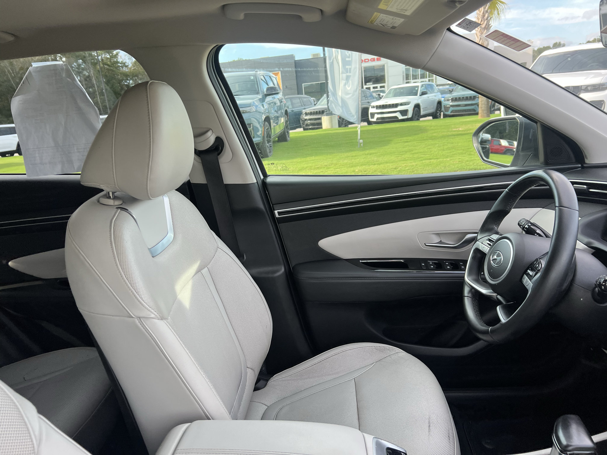 Used 2022 Hyundai Tucson SEL w/ Convenience + Premium Package FWD image 15