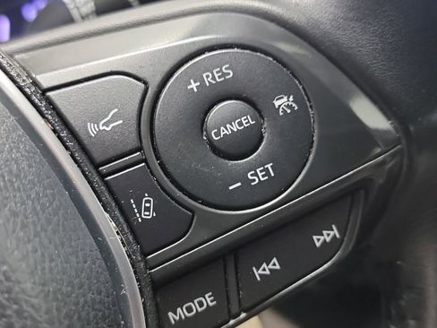 Used 2019 Toyota Camry SE image 33