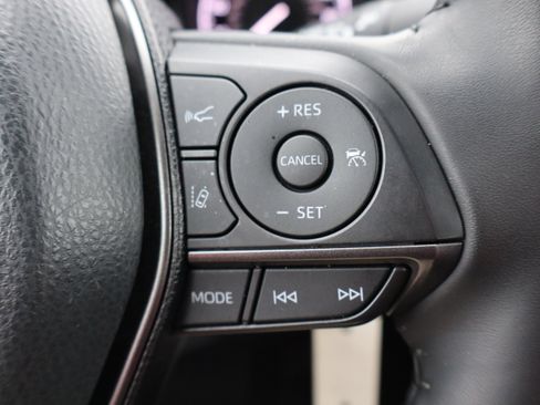 Used 2024 Toyota Camry SE w/ Blackout Package (TMS) image 17