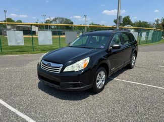 Used 2011 Subaru Outback 2.5i image 1