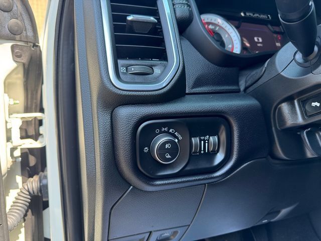 Used 2022 RAM 2500 Laramie AWD/4WD image 26