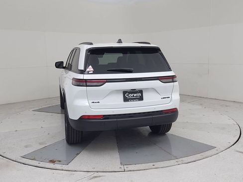 New 2025 Jeep Grand Cherokee Limited w/ Black Appearance Package image 12