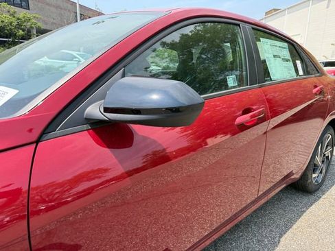 New 2026 Hyundai Elantra Sport image 4