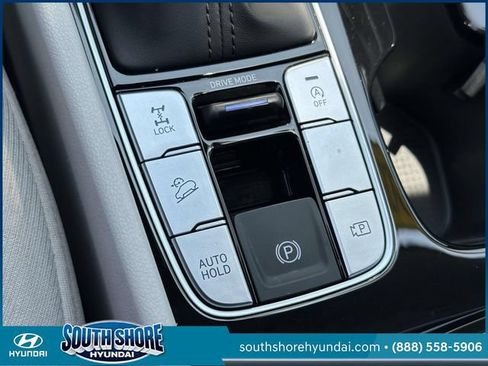 Certified 2025 Hyundai Tucson SEL AWD/4WD image 35