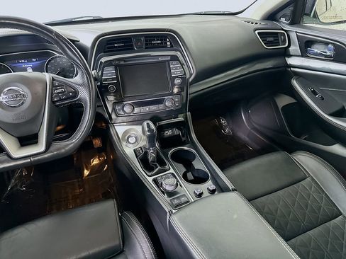 Used 2022 Nissan Maxima Platinum w/ Sport Mat Group FWD image 18