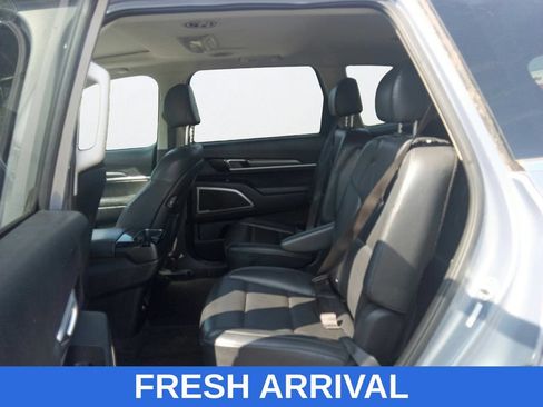 Used 2020 Kia Telluride S FWD image 32