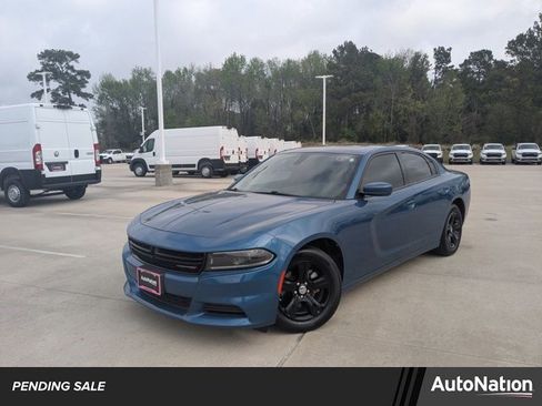 Used 2022 Dodge Charger SXT w/ Leather Interior Group image 1
