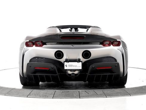 Used 2024 Ferrari SF90 Spider AWD/4WD image 8