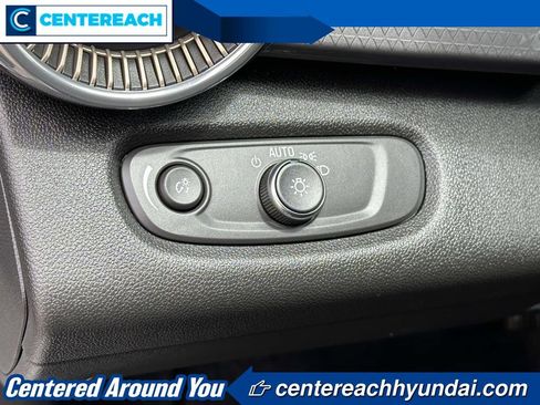 Used 2024 Chevrolet Trax ACTIV w/ Driver Confidence Package FWD image 19