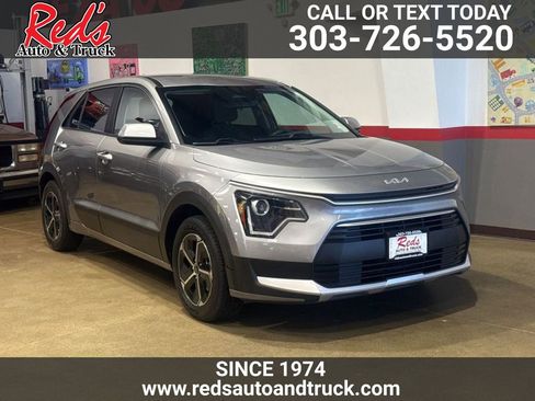 Used 2023 Kia Niro LX FWD image 1