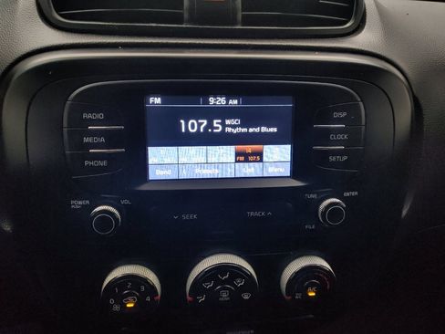 Used 2019 Kia Soul FWD image 25