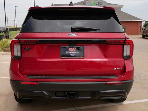 New 2026 Ford Explorer ST-Line w/ ST-Line Street Pack AWD/4WD image 5