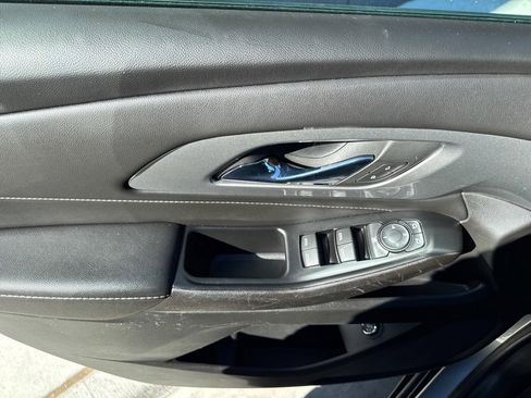 Used 2023 Chevrolet Traverse LT w/ LPO, Floor Liner Package image 16