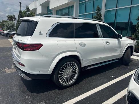 Used 2026 Mercedes-Benz Maybach GLS 600 4MATIC image 8