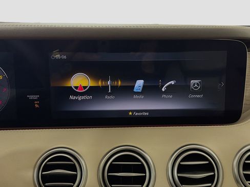 Used 2019 Mercedes-Benz S 560 4MATIC Coupe image 16