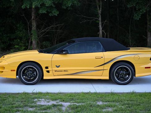 Used 2002 Pontiac Firebird Trans Am RWD image 36