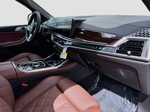 New 2027 BMW X7 xDrive40i w/ Executive Package AWD/4WD image 15