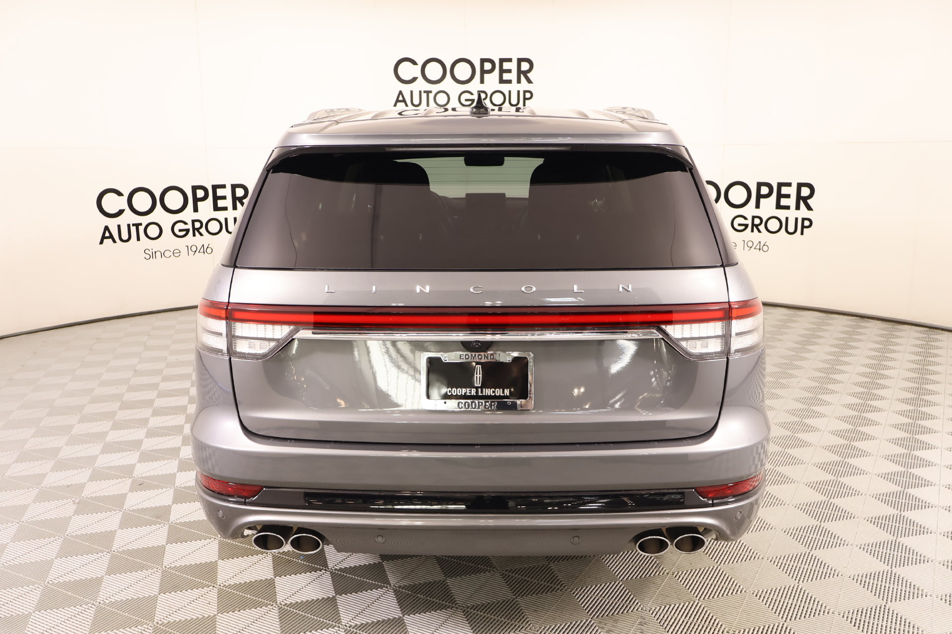 Used 2023 Lincoln Aviator Grand Touring w/ Equipment Group 301A AWD/4WD image 24