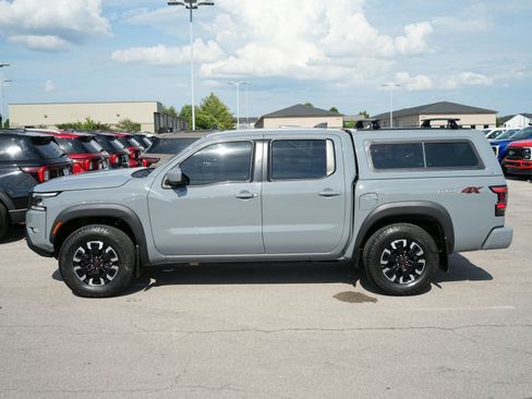 Used 2023 Nissan Frontier 4x4 Crew Cab image 8