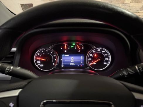 Used 2023 GMC Acadia SLE w/ Driver Convenience Package image 15