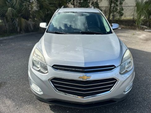 Used 2017 Chevrolet Equinox LT w/ Convenience Package image 4