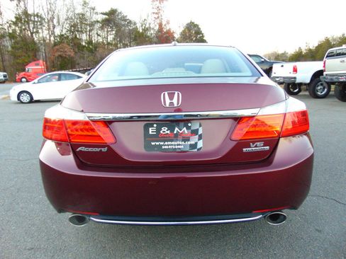 Used 2013 Honda Accord Touring image 4