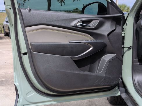 New 2026 Chevrolet Trax ACTIV w/ Sunroof Package image 8