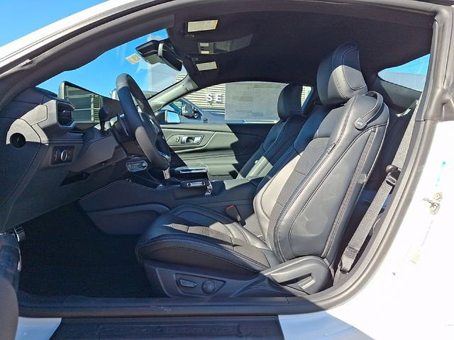 New 2026 Ford Mustang GT Premium w/ GT Performance Package RWD image 6
