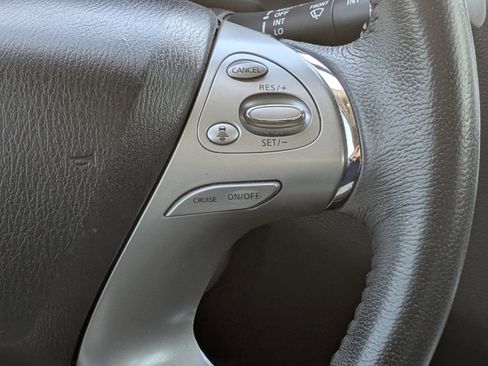 Used 2018 Nissan Murano SV w/ Premium Package image 27