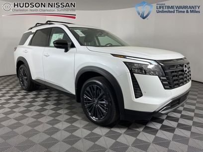 New 2026 Nissan Pathfinder SL w/ SL Premium Package