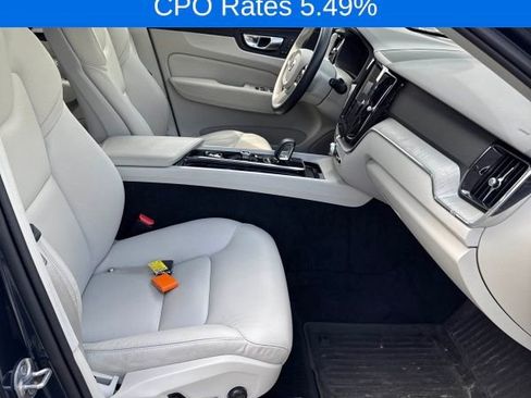 Certified 2023 Volvo XC60 B5 Plus w/ Climate Package AWD/4WD image 17