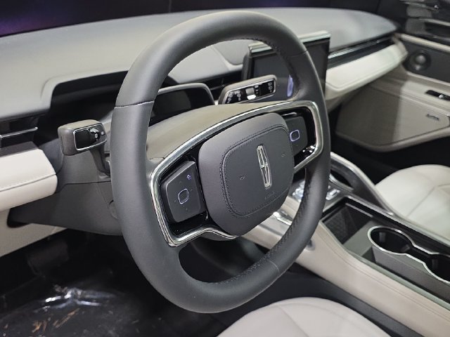 New 2026 Lincoln Nautilus Premier w/ Equipment Group 102A AWD/4WD image 12