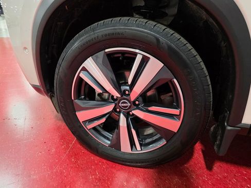 Used 2023 Nissan Rogue SL w/ SL Premium Package AWD/4WD image 10