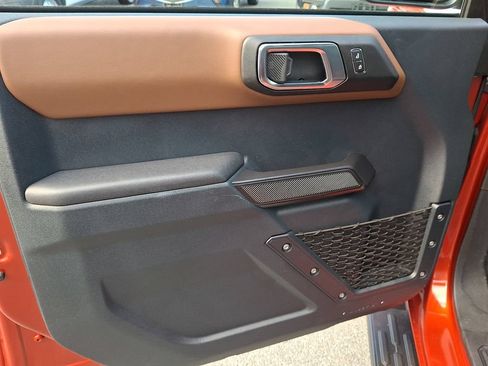 Used 2024 Ford Bronco Outer Banks AWD/4WD image 12