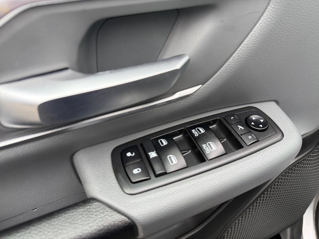 Used 2019 RAM 1500 Big Horn AWD/4WD image 28