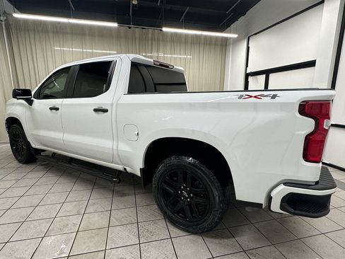 Used 2022 Chevrolet Silverado 1500 Custom w/ LPO, Blackout Package image 12